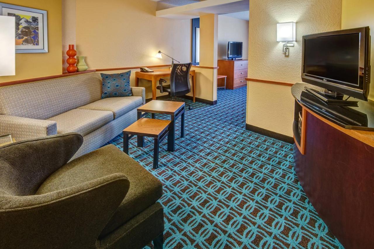 Fairfield Inn And Suites By Marriott Нейплсз Екстер'єр фото